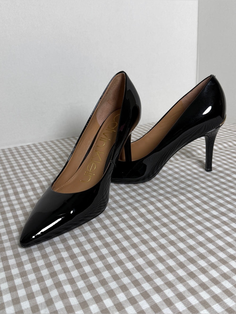Calvin Klein Black Patent Leather Pointed Toe Stiletto Pumps, Women's Size 8